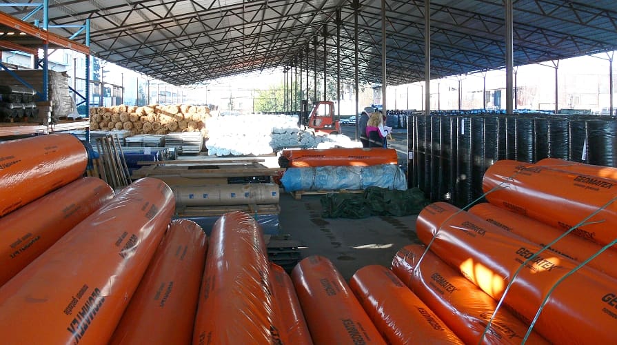 A geotextília tárolása és szállítása: fontos tudnivalók a sérülésmentes kezeléshez